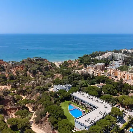 Belharucas, 400 Meters From