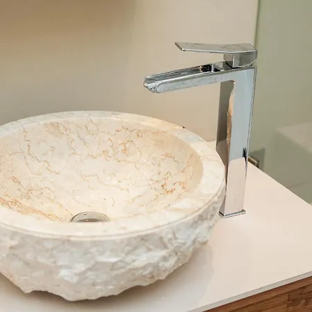 Belharucas, 400 Meters From