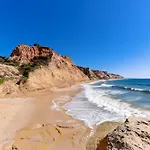 Belharucas, 400 Meters From Apartman Albufeira