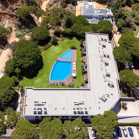 Belharucas, 400 Meters From *